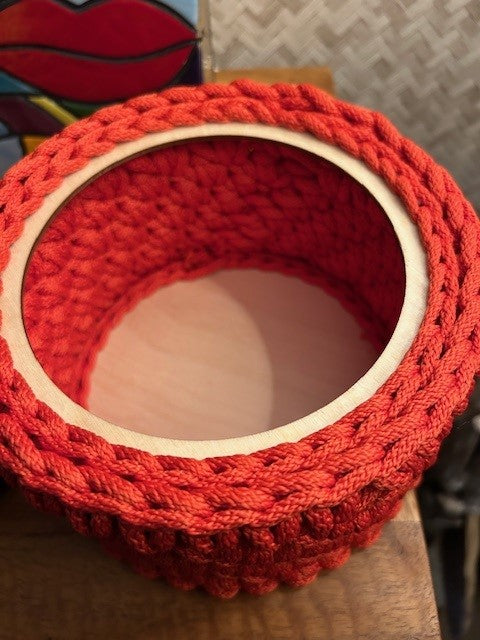 Boîte couvercle en bois et corde tressée